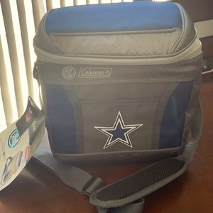 Dallas Cowboys 9-Can Cooler, Adjustable strap